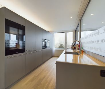 Moderne 5.5-Zimmer Wohnung in Neuhausen - möbliert - Photo 2