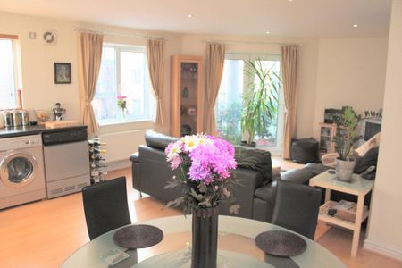 2 bedroom apartment to rent - Photo 5