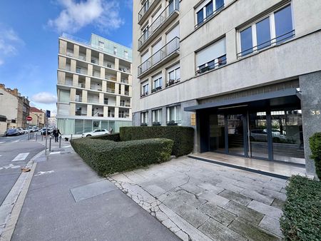 Location appartement 4 pièces, 82.00m², Reims - Photo 2