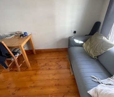 1 Bed Flat, Kentish Town Road, NW1 - Photo 2