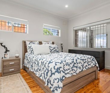 Effortless Single-Level Living - Moments to the beach - Photo 5