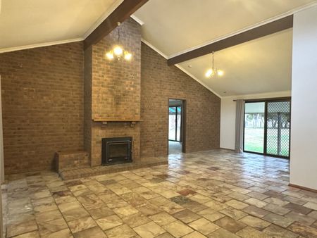 37 Marlboro, Kialla VIC 3631 - Photo 2