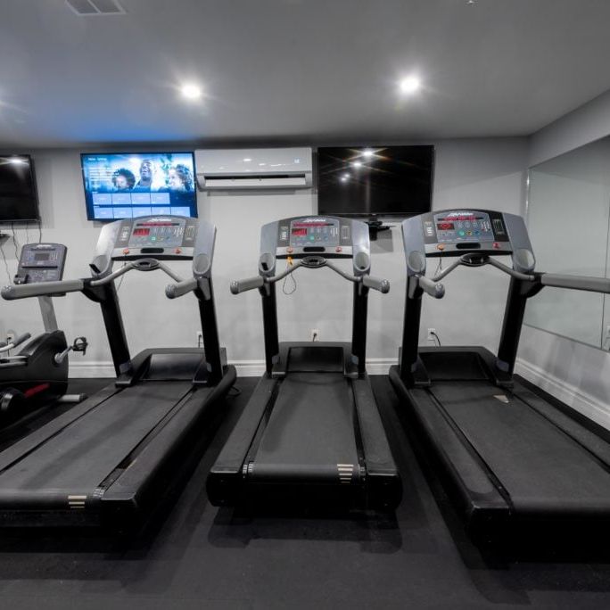 Bedford Heights Apartments - Photo 1