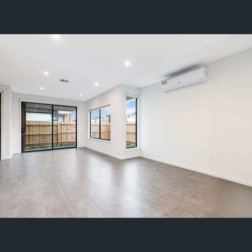 Modern 3 Bedroom Family Home in a Prime Keysborough Location - Photo 1