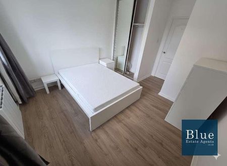 Meadow View, Hithermoor Road, Staines-upon-thames, TW19 - Photo 4