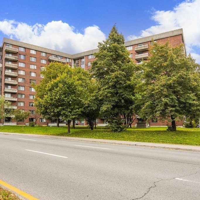 Loft - 10500 Boulevard De L'acadie, Montréal - Photo 1