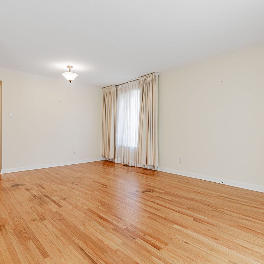 For Lease - 36 Par Avenue Unit# Main Unit, Toronto, Ontario - Photo 1