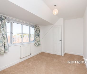 3 bedroom coach house to rent - Photo 5