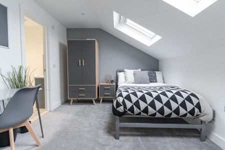 7 bedroom terraced house to rent - Photo 4