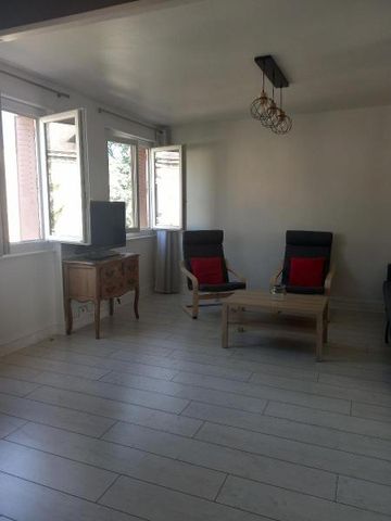 Location Appartement 4 pièces 68m² CHAMALIERES 63400 - Photo 4