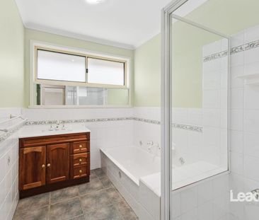 Feel-Good Living in the Heart of Ruthven Street! - Photo 6