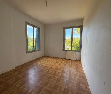 Location appartement 3 pièces - 93.65m² à Thouars (79100) - Photo 3
