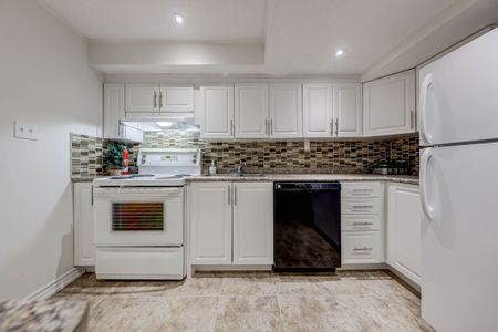 For Lease - 83 Formosa Drive, Richmond Hill, Ontario - Photo 5