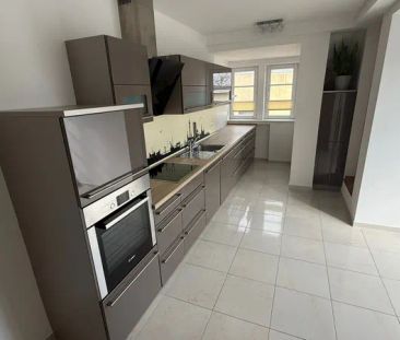 Großzügige 4-Zimmer-Wohnung mit Parkett, 2 Balkone und Seeblick zu ... - Foto 3