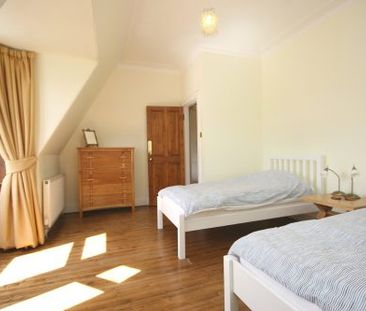 Murrayfield Drive, Murrayfield, Edinburgh - Photo 1