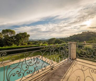 Maison à louer Mougins, Cote d'Azur, France16 500 EUR / Mois - Photo 6