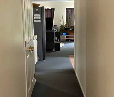 Spacious 4-Bedroom Family Home for Rent - Photo 4