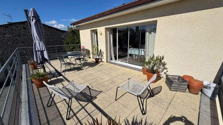 Haut de Lée / Idron, Superbe T4 esprit Loft face aux Pyrénées, vaste Terrasse, 3 chambres, parking couvert, - Photo 4