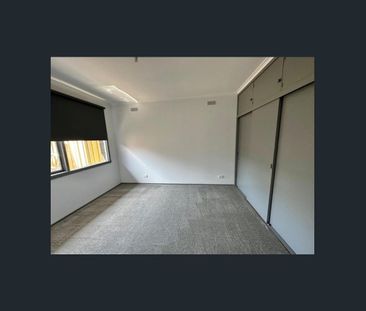 SURE TO IMPRESS - Photo 2