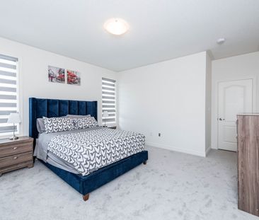 For Lease - 43 Silver Meadow Gardens, Hamilton, Ontario - Photo 2