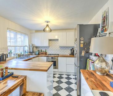 3 bedroom detached house to rent - Photo 6