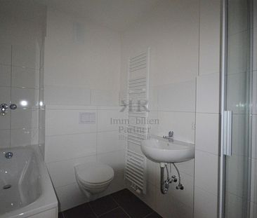 Raumwunder! Top, helle renovierte Wohnung mit einem modernen Badezimmer! WE #06 - Photo 1