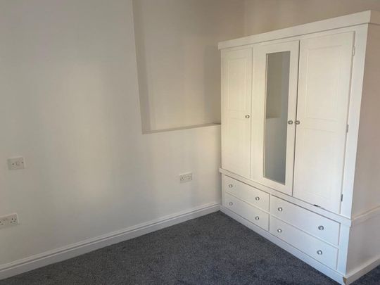 2 bed Apartment - To Let - Photo 1