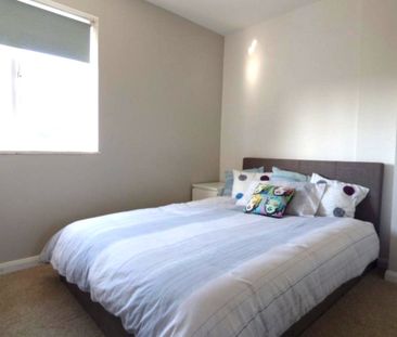 Busk Crescent, Farnborough, GU14 - Photo 5