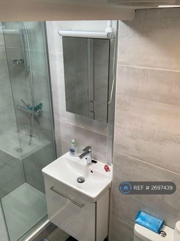 2 bedroom maisonette to rent - Photo 5