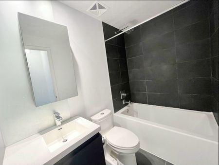 For Lease - 1030 King Street Unit# 117, Toronto, Ontario - Photo 3