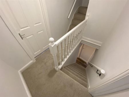 3 bedroom terraced house to rent - Photo 3