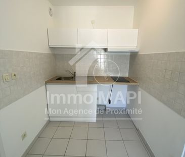 Location Appartement 3 pièces 47m² LE GRAU DU ROI 30240 - Photo 2