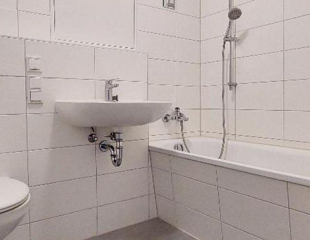 4 Zimmer mit Balkon,frisch saniert mit Aufzug - Photo 1