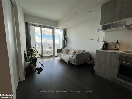 For Lease - 5 Soudan Avenue Unit# 2701, Toronto, Ontario - Photo 2
