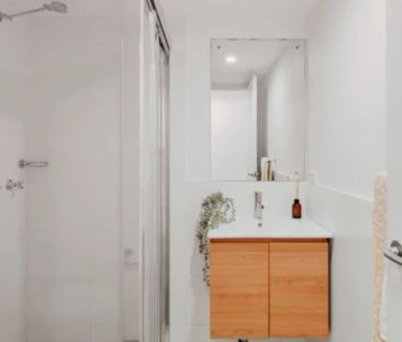 Deluxe Single I Studio (Window) - Photo 5