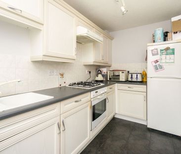 2 bedroom house to rent Hilbre Drive, Ellesmere Port, CH65 - Photo 6