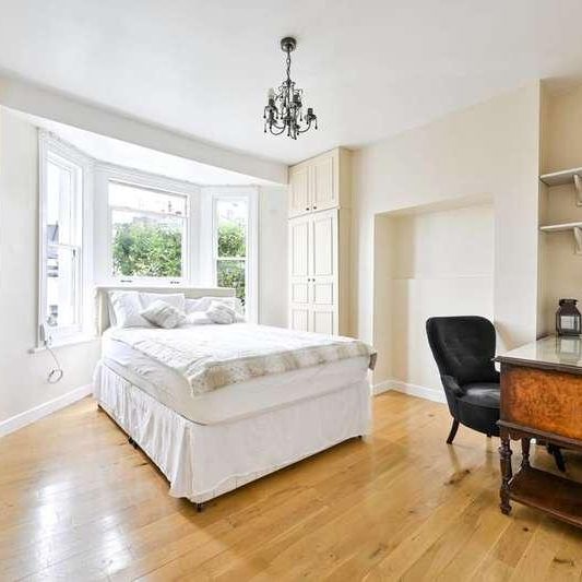 St Elmo Road, Wendell, W12 - Photo 1