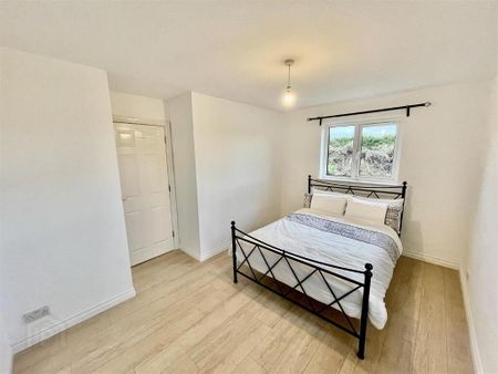 17 Demesne Crescent, Ballywalter, Newtownards, BT22 2UE - Photo 4