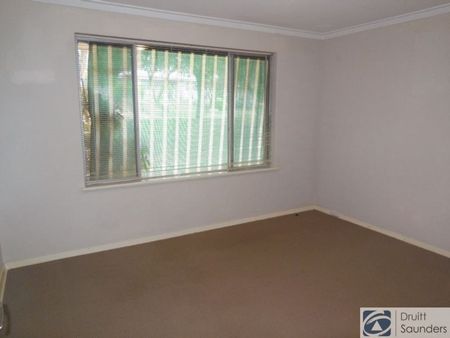FANTASTIC DUPLEX WALKING DISTANCE TO KARRINYUP SHOPPING CENTRE - Photo 4