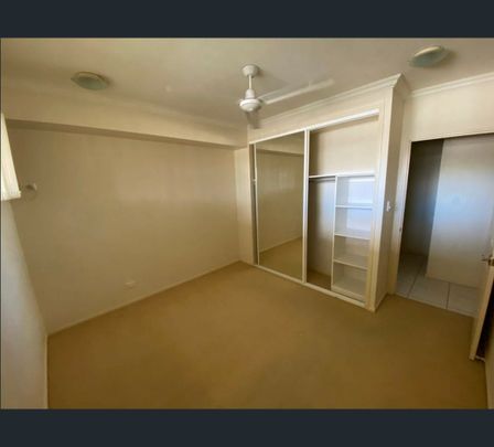 8/310 Lake Street, Cairns North, Qld 4870 - Photo 1