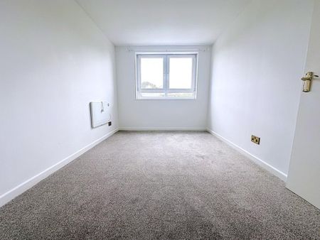 Cumberland Gardens, St Leonards-on-Sea, East Sussex - Photo 5