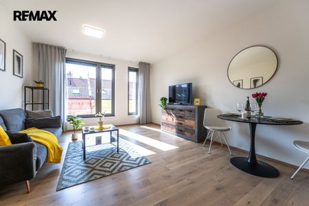 Pronájem bytu 2+kk v osobním vlastnictví 47 m², Praha 5 - Smíchov - Photo 3