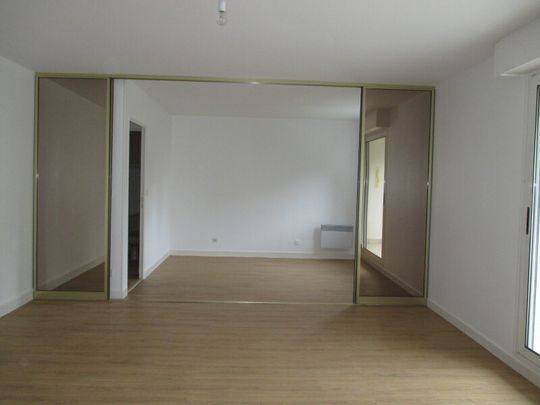 Location Appartement 4 Pièces 94 m² - Photo 1