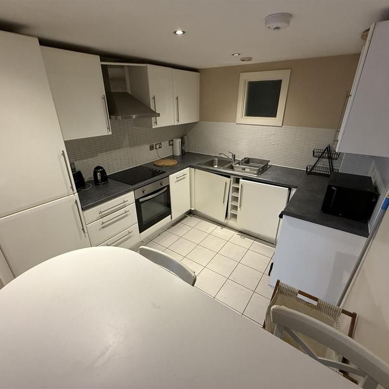 2 bedroom apartment to rent - Photo 1