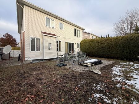 For Lease - 2 Kentsdale Drive, South of Baseline to Knoxdale, Ontario - Photo 3