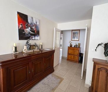 Location Appartement 3 pièces Meublé 98m² BREST 29200 - Photo 2