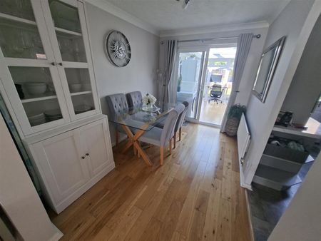 Acorn Grove, Pontprennau, Cardiff - Photo 3