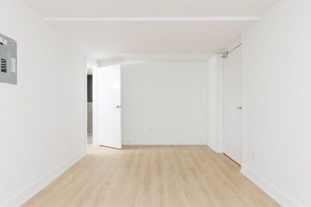 For Lease - 93 High Street, London South, Ontario - Photo 2