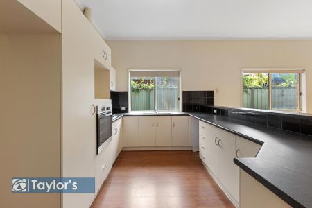 QUALITY EXECTUIVE HOME FULL OF APPEAL! - Photo 4