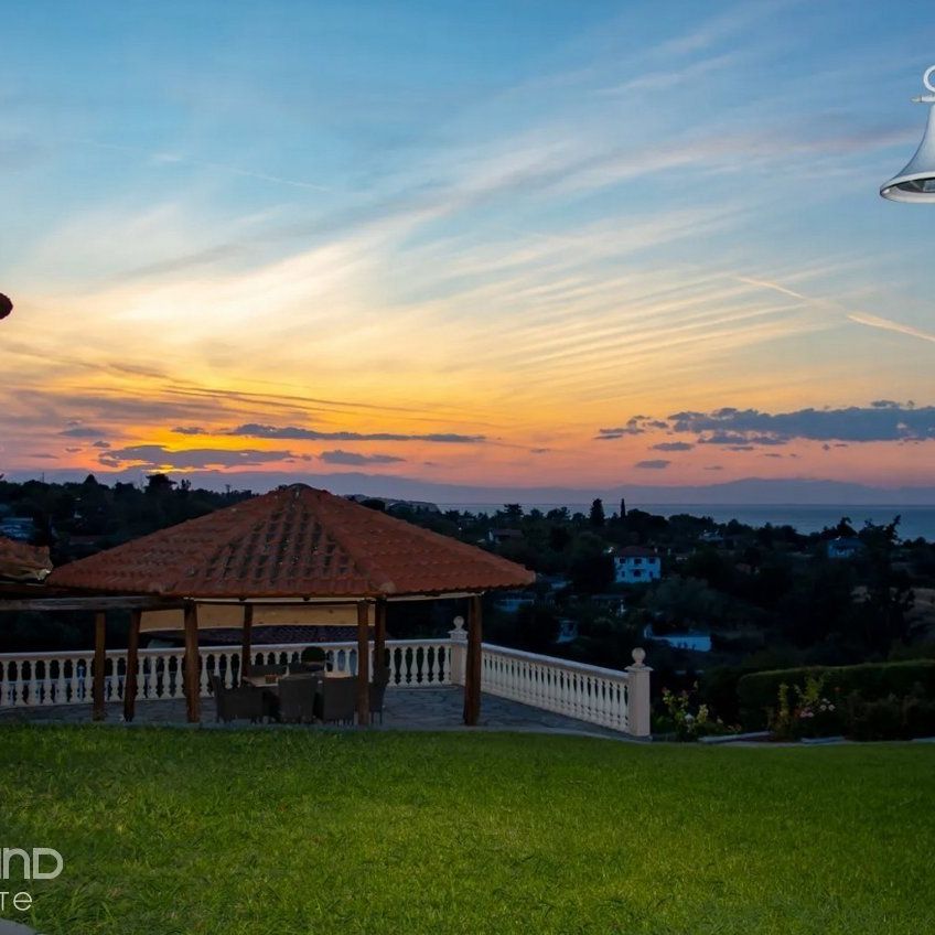 Διαμέρισμα προς Ενοικίαση 190 τ.μ. - 1.000€ - Photo 1